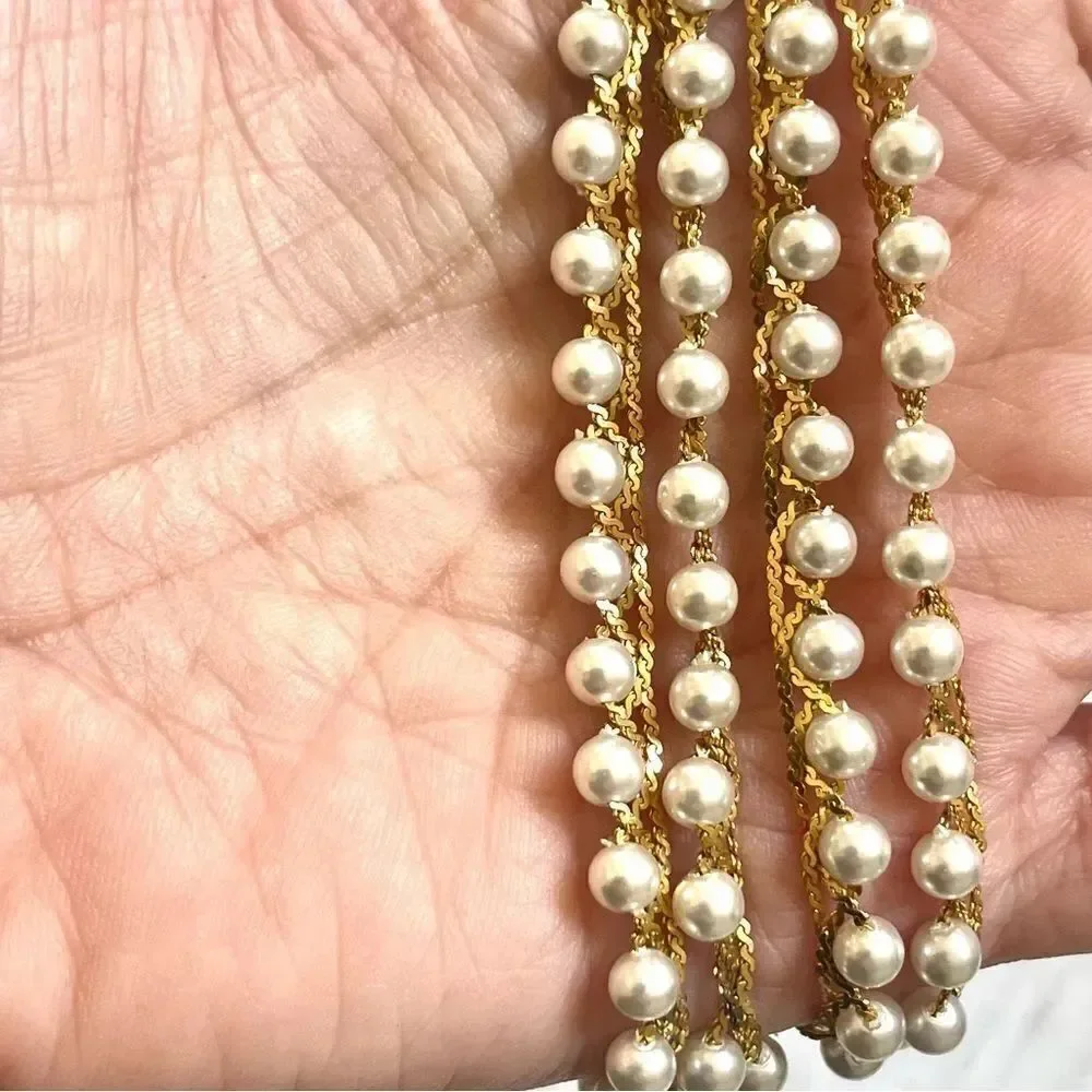 Napier vintage gold tone and pearl necklace